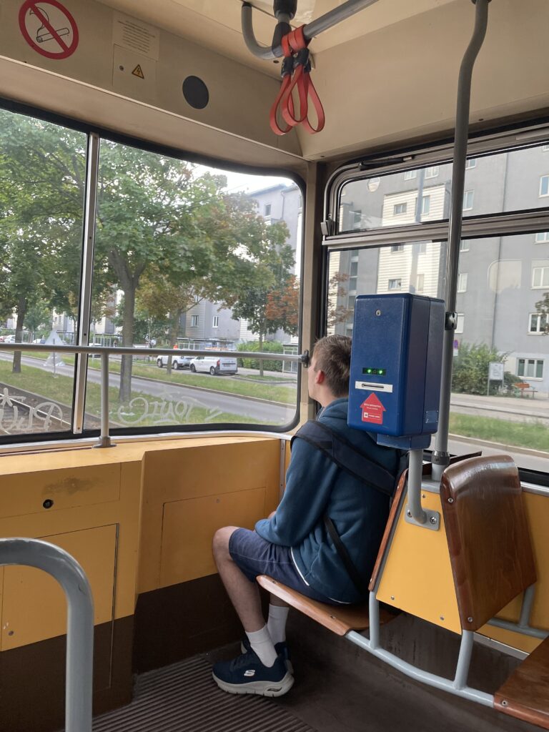 PATMAN in der Straßenbahn